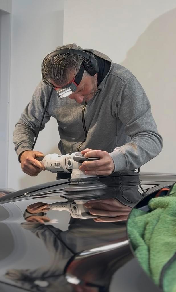 Auto polieren door professional. Je auto weer als nieuw!, Diensten en Vakmensen, Auto en Motor | Carwash, Krasverwijdering, Leerbehandeling