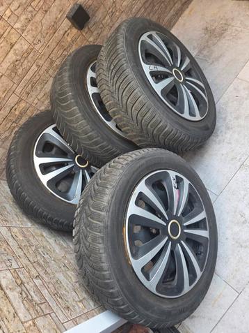 Vierseizoensbanden 205/55 R16 | VW/Audi/Skoda/Seat beschikbaar voor biedingen