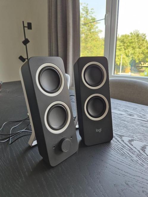 Logitech Z200 speaker set, Computers en Software, Pc speakers, Zo goed als nieuw, Audiokanaal 2.0, Ophalen of Verzenden
