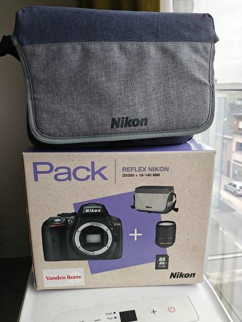 Verkop mijn Nikon apparat met korting van 150€ ., Audio, Tv en Foto, Fotocamera's Analoog, Zo goed als nieuw, Nikon, Ophalen of Verzenden
