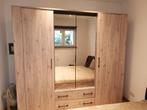 Ruime kast met spiegels, Huis en Inrichting, Kasten | Kleerkasten, Gebruikt, Met hangruimte, 200 cm of meer, Couleur beige