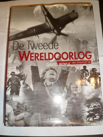 Boek: De Tweede Wereldoorlog in Foto's. 600 Pagina's. beschikbaar voor biedingen