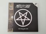 Motley Crue live US 83 beige color posters inserts, Cd's en Dvd's, Vinyl | Hardrock en Metal, Verzenden, Zo goed als nieuw