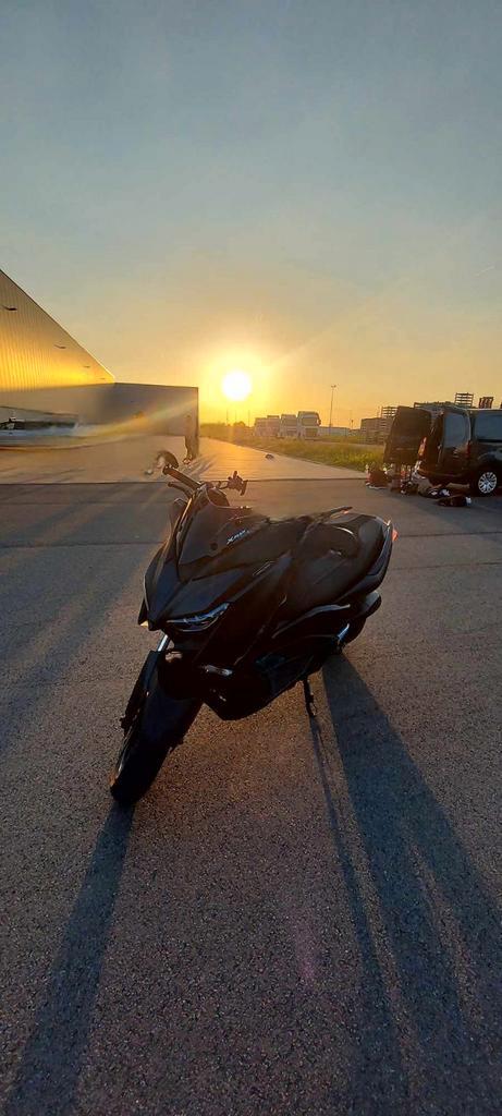 Xmax 125 Iron max  pot akrapovc, Motoren, Motoren | Yamaha, Sport, Ophalen