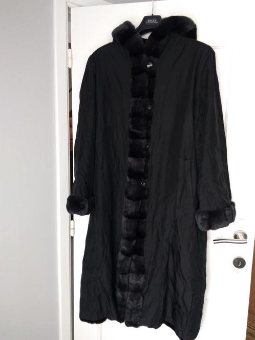 Damesmantel met konijnenpels maat 46/48, Kleding | Dames, Jassen | Winter, Zo goed als nieuw, Maat 46/48 (XL) of groter, Zwart