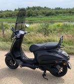 Mooie mat zwarte Vespa Sprint 2018 met vele extra’s, Ophalen, Gebruikt, Vespa S, 49 cc
