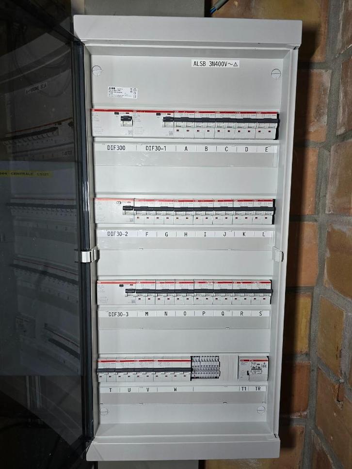 Elektricien regio Mechelen – Kwootech, Diensten en Vakmensen, Elektriciens, 24-uursservice, Garantie