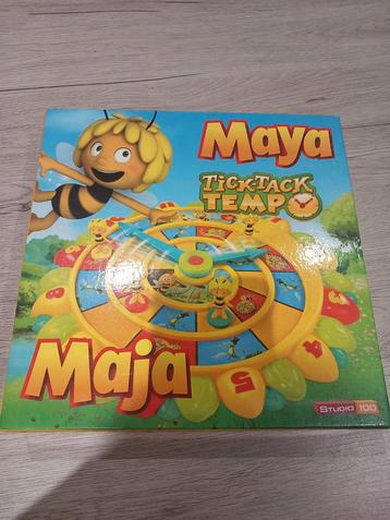 Maya de bij tick-tack tempo beschikbaar voor biedingen