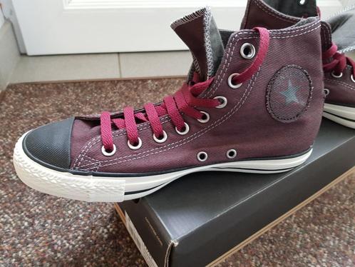 Stoere nieuwe niet gedragen Converse wijnrood gemarmerd met, Kleding | Dames, Schoenen, Nieuw, Sneakers, Overige kleuren, Ophalen of Verzenden