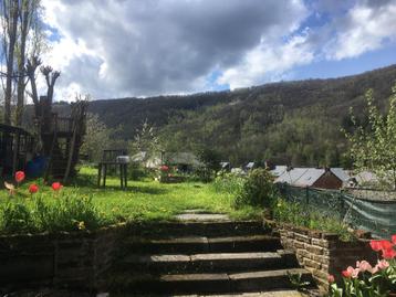 Huis met schuur en tuin met mooi uitzicht - Ardennen beschikbaar voor biedingen