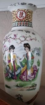 Prachtige decoratieve porseleinen vazen (set), Antiek en Kunst, Ophalen