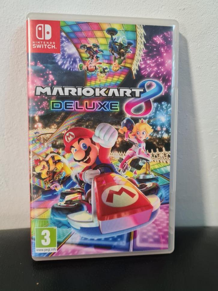 Mario Kart 8 Deluxe - Switch, Games en Spelcomputers, Games | Nintendo Switch, Zo goed als nieuw, Racen en Vliegen, 3 spelers of meer