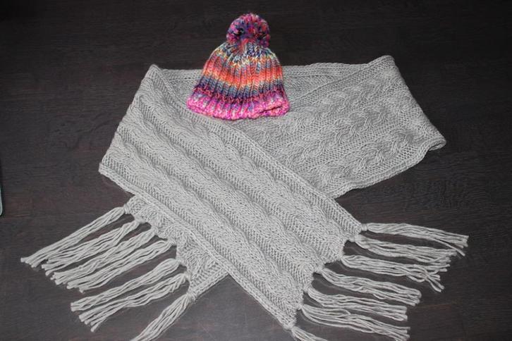 Set sjaal + muts NIEUW, Kinderen en Baby's, Kinderkleding | Mutsen, Sjaals en Handschoenen, Nieuw, Muts, Meisje, Ophalen of Verzenden
