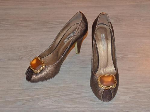 Patrizia Rigotti schoenen bruin gouden pumps maat 37, Kleding | Dames, Schoenen, Gedragen, Pumps, Bruin, Ophalen