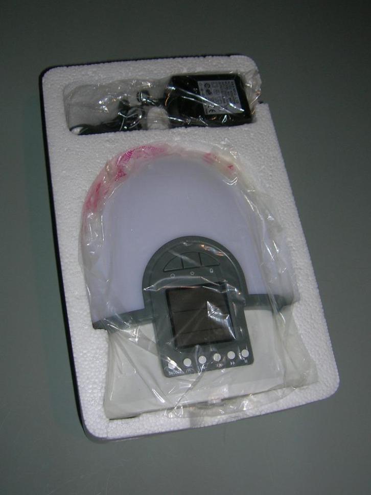 Wake up light wekkerradio + Wekkerradio, Elektronische apparatuur, Wekkers, Nieuw, Digitaal, Ophalen