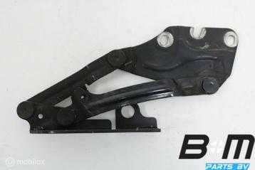 Motorkapscharnier rechts VW Golf Plus 5M0823302 beschikbaar voor biedingen