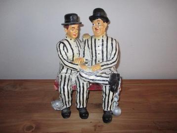 beeld van de dikke en de dunne ,Stan laurel en Oliver hardy  beschikbaar voor biedingen