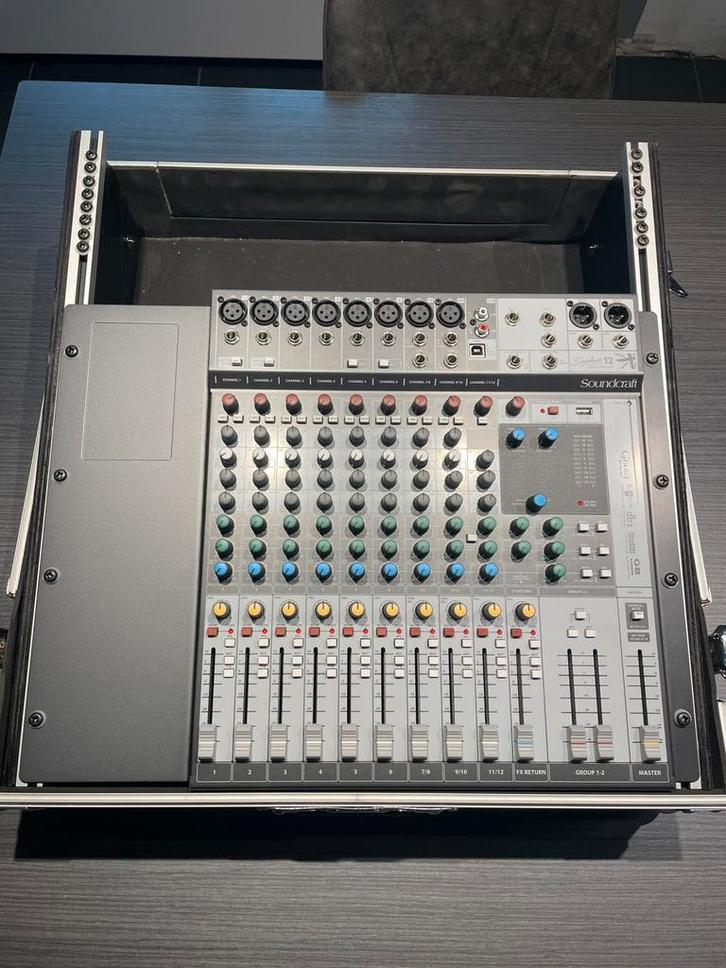 Soundcraft signature 12 MTK, Muziek en Instrumenten, Mengpanelen, Zo goed als nieuw, Ophalen