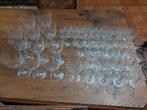 Lot van 59 kristal wijn en likeur glazen, Enlèvement