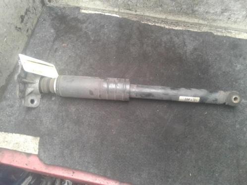 Schokdemper rechts-achter van een Alfa Romeo Mito, Auto-onderdelen, Ophanging en Onderstel, Alfa Romeo, Gebruikt, 3 maanden garantie