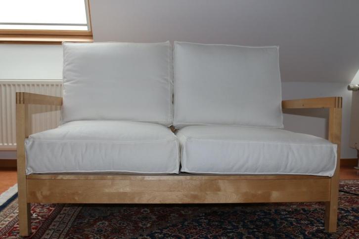 Lillberg tweezitsbank IKEA, Huis en Inrichting, Zetels | Zetels, Zo goed als nieuw, Rechte bank, Tweepersoons, Hout, Ophalen