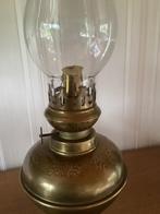 Oude  koperen petroleumlamp met glas, Antiek en Kunst, Ophalen of Verzenden