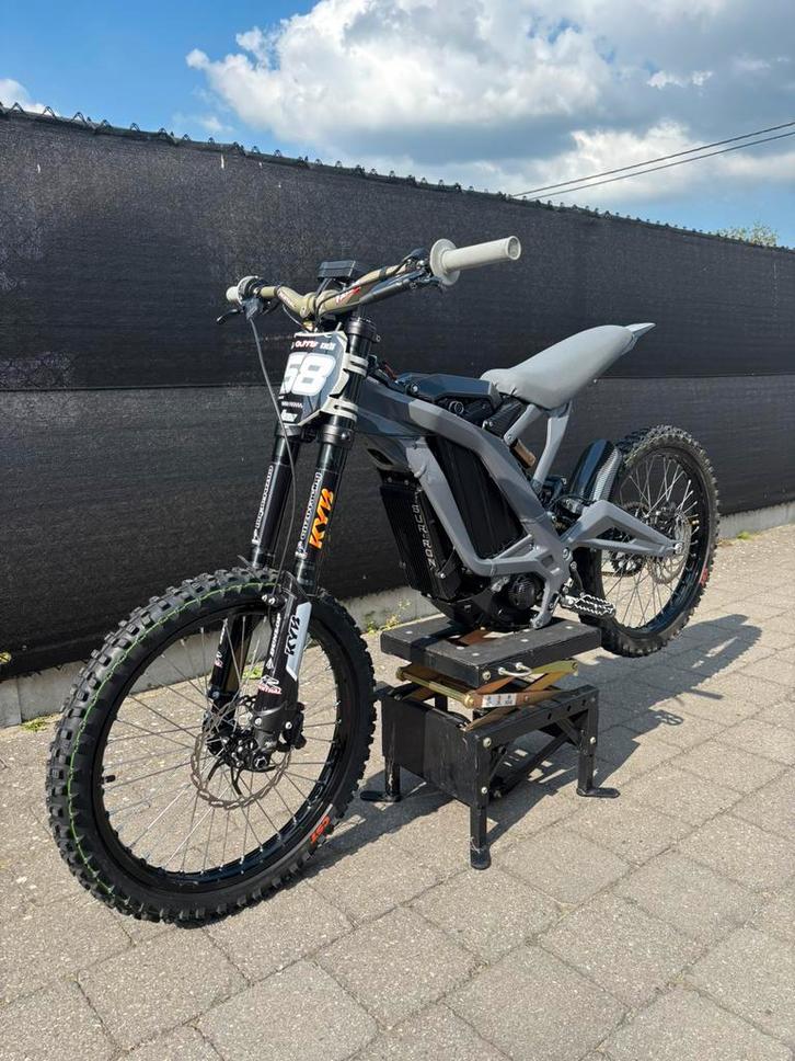 Surron Light Bee Met Papieren., Fietsen en Brommers, Brommers | Crossbrommers, Zo goed als nieuw, Ophalen