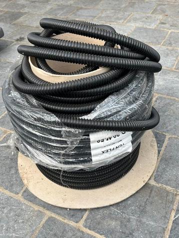 Tuyau pompe filtre mare piscine etang en bobine de 50m!!! beschikbaar voor biedingen