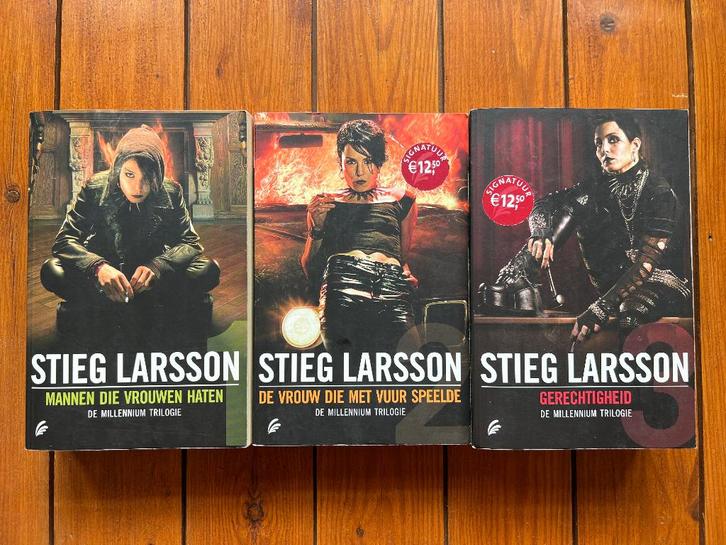 De Millennium Trilogie - Stieg Larsson, Boeken, Thrillers, Gelezen, België, Ophalen of Verzenden