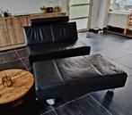 Zwarte leren JORI designzetel met poef – topstaat, Huis en Inrichting, Zetels | Voetbanken en poefs, Ophalen