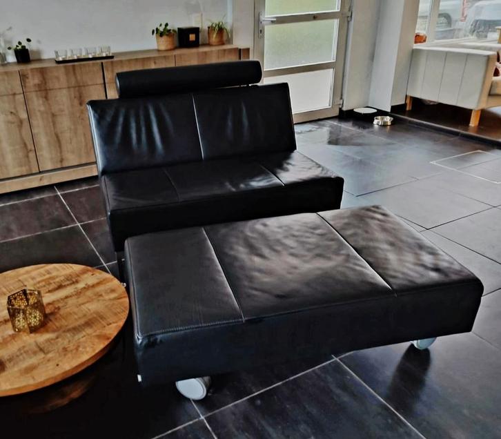 Zwarte leren JORI designzetel met poef – topstaat, Huis en Inrichting, Zetels | Voetbanken en poefs, Ophalen