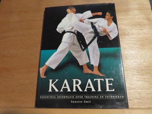 Karate – Sanette Smit, Boeken, Sportboeken, Zo goed als nieuw, Vechtsport, Ophalen of Verzenden