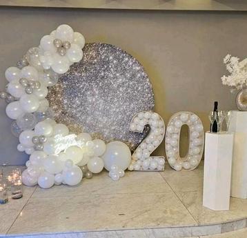 Op maat gemaakte backdrop of ander design naar wens. beschikbaar voor biedingen