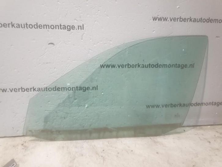 PORTIERRUIT LINKS VOOR 5 deurs Volkswagen Golf IV (1J1), Auto-onderdelen, Ruiten en Toebehoren, Volkswagen, Gebruikt