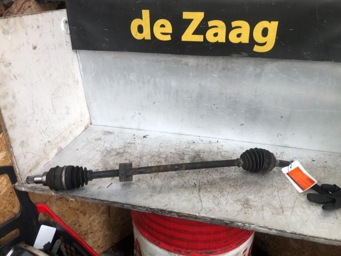 Arbre de transmission avant droit d'un Daihatsu Sirion, Autos : Pièces & Accessoires, Freins & Transmission, Daihatsu, Utilisé