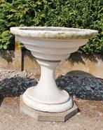 Vintage grote stenen bloempot +- 67cm hoog, Tuin en Terras, Bloembakken en Plantenbakken, Ophalen, Zo goed als nieuw