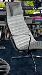 Eames Aluminium Chair EA 124 + Ottoman, Antiek en Kunst, Antiek | Meubels | Stoelen en Sofa's, Ophalen of Verzenden