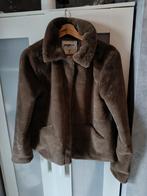 faux fur jasje, Kleding | Dames, Jassen | Winter, Bruin, Nieuw, Page one, Ophalen of Verzenden