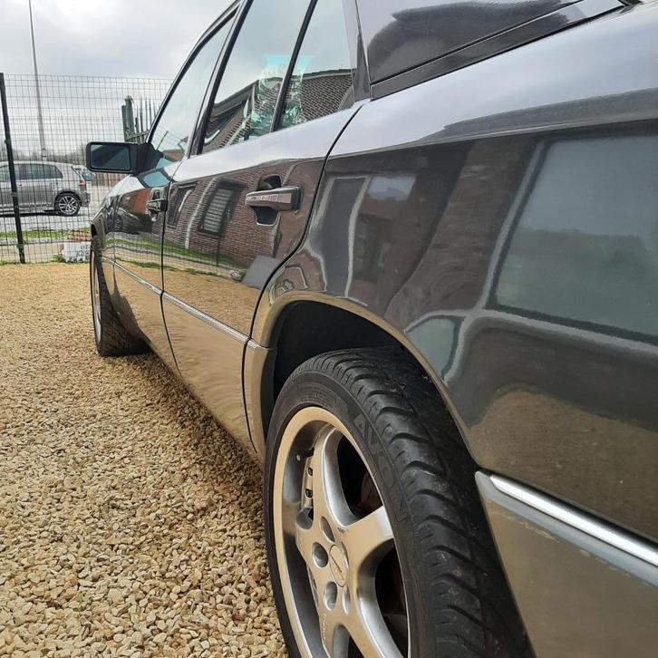 Mercedes w124  300 turbodiesel 1992, Auto's, Mercedes-Benz, Particulier, 300-Serie, ABS, Airbags, Airconditioning, Centrale vergrendeling