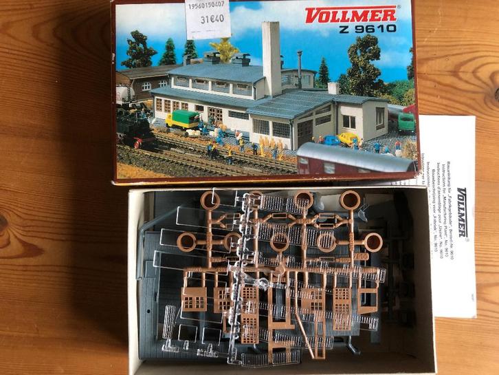 VOLLMER Z 9610 BÂTIMENT INDUSTRIEL ÉCHELLE Z, Hobby & Loisirs créatifs, Trains miniatures | Échelles Autre, Comme neuf, Pont, Tunnel ou Bâtiment