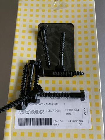 Houtdraadbouten zwart 8 x 60 - 125 stuks beschikbaar voor biedingen