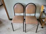 2 keukenstoelen, Ophalen