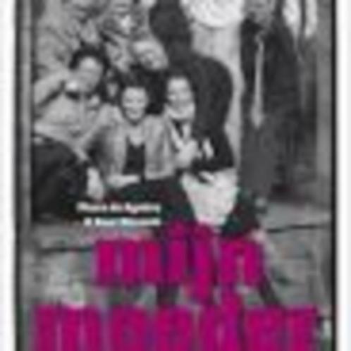Mijn moeder Phara de Aguirre en Kaat Mensels, Boeken, Film, Tv en Media, Zo goed als nieuw, Ophalen of Verzenden