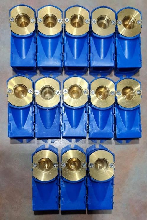 Begetube - Muuraansluitdoos (blauw) 1/2F x 16/2,2 klemkoppel, Doe-het-zelf en Bouw, Sanitair, Nieuw, Overige typen, Koper, Ophalen of Verzenden