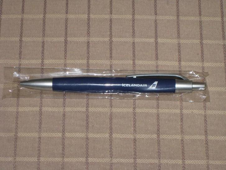 Icelandair Balpen Pen (Stylo) Met Logo, Verzamelen, Luchtvaart en Vliegtuigspotten, Verzenden