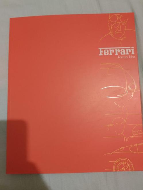 Original 1995 Ferrari Merchandise Catalogue en Italien et EN, Livres, Autos | Brochures & Magazines, Comme neuf, Ferrari, Enlèvement ou Envoi