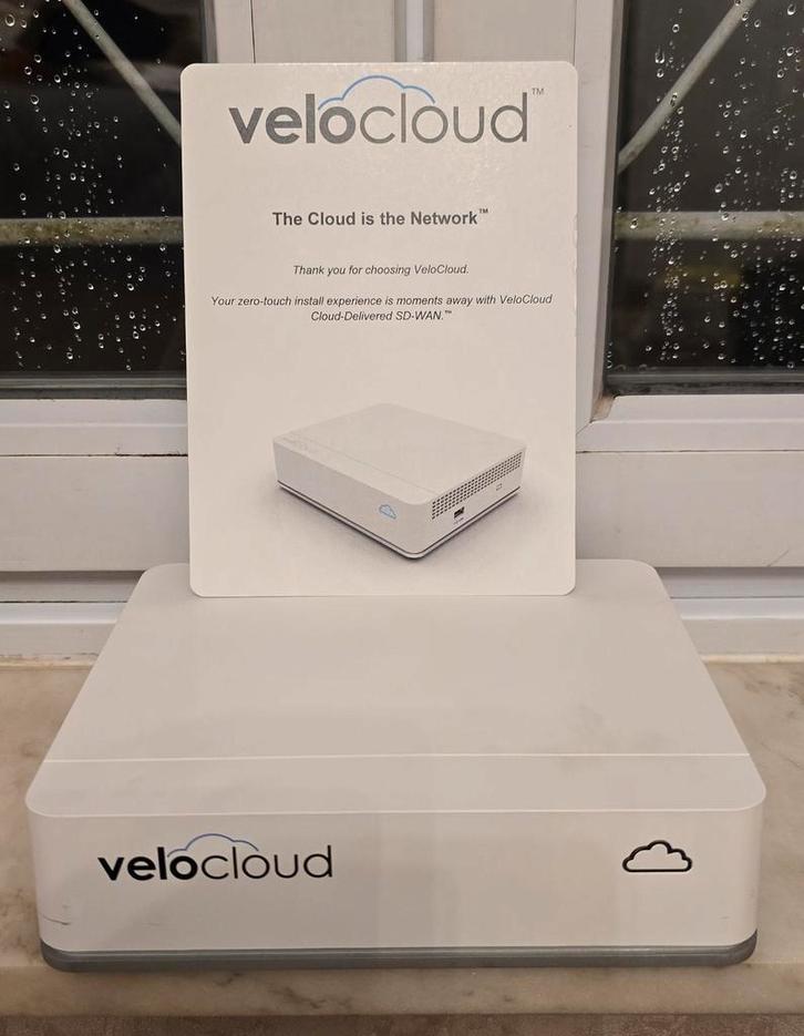 Routeur VMware VeloCloud Edge 520-AC (SD-WAN), Informatique & Logiciels, Routeurs & Modems, Neuf, Enlèvement