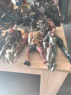 Grand lot : Figurines, McFarlane, Resident Evil, etc., Envoi