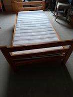 Massief grenen eenpersoonsbed met splinternieuwe matras, Ophalen, Zo goed als nieuw, Matras