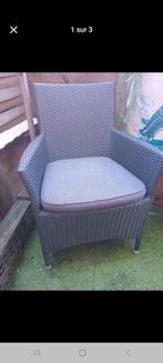 2 tuinstoelen en tafel, Ophalen, Zo goed als nieuw, Stoel